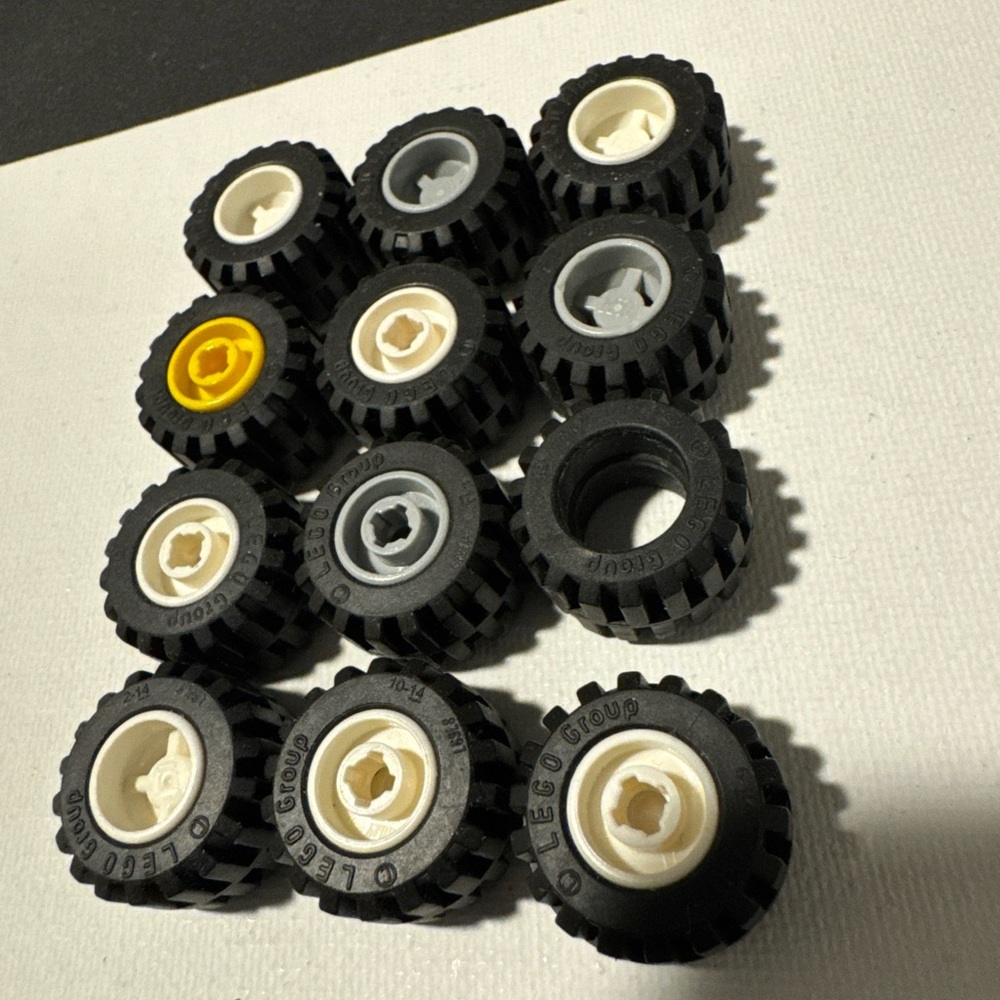 LEGO Tire 87697 21 × 12 Offset Tread Lot of 12 – Mixed Rims – Washed & Tested